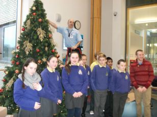 Decorating the tree at SWAH