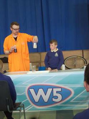 P3 and P4 enjoyed the W5 Science Show