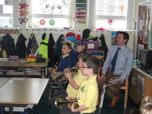 Mrs Gormleys P5 class enjoy music lessons