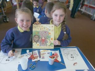 P4 Visit the Enniskillen Library